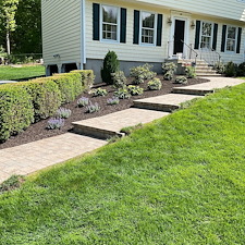 Foundation-Planting-Installation-in-Shelton-CT 3